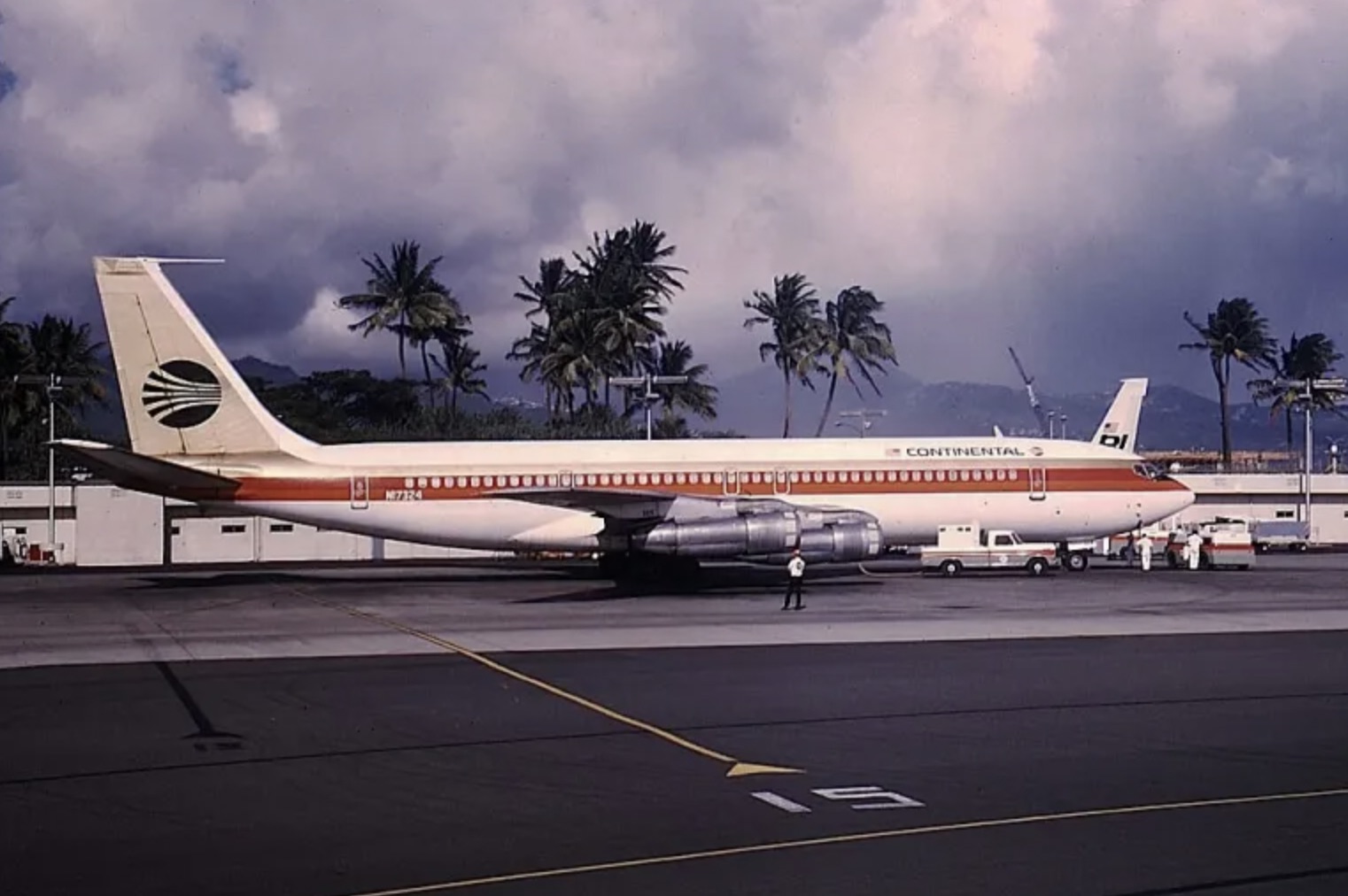 A Boeing 707 sits at Honolulu International Airport 